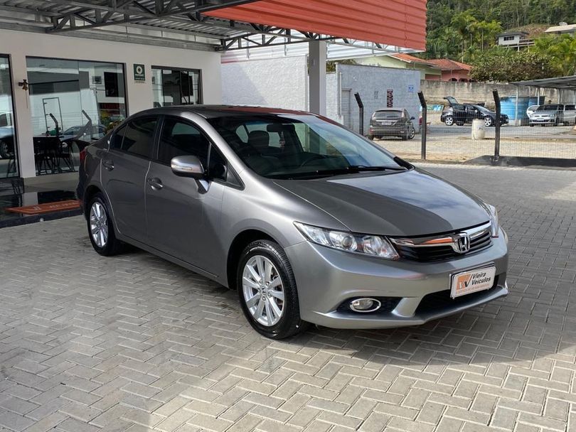 Honda Civic Sedan LXR 2.0 Flexone 16V Aut. 4p