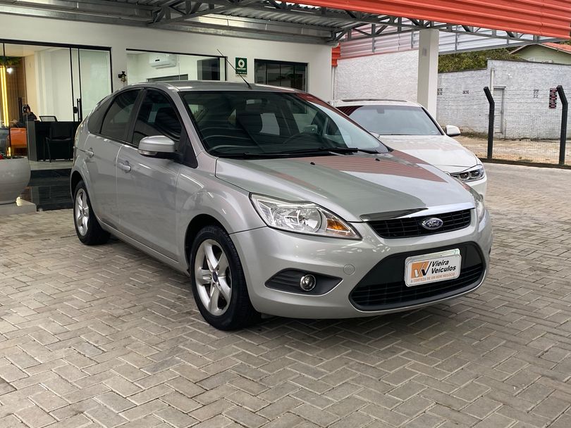 Ford Focus 1.6 S/SE/SE Plus Flex 8V/16V  5p