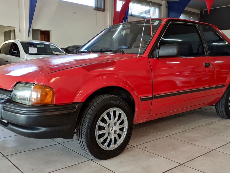 Ford Escort L/LX 1.6