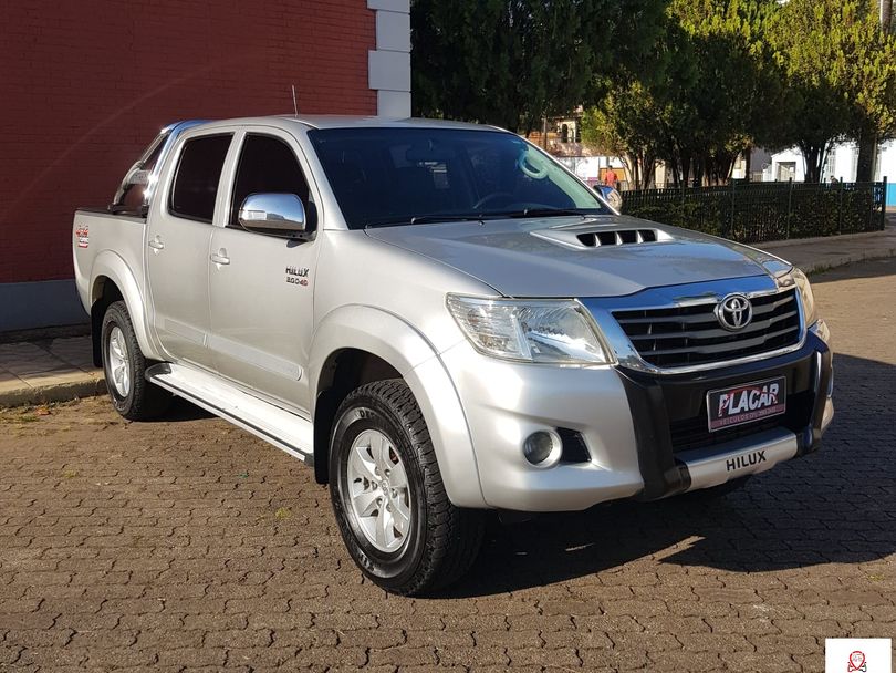 Toyota Hilux CD SRV D4-D 4x4 3.0 TDI Diesel Aut