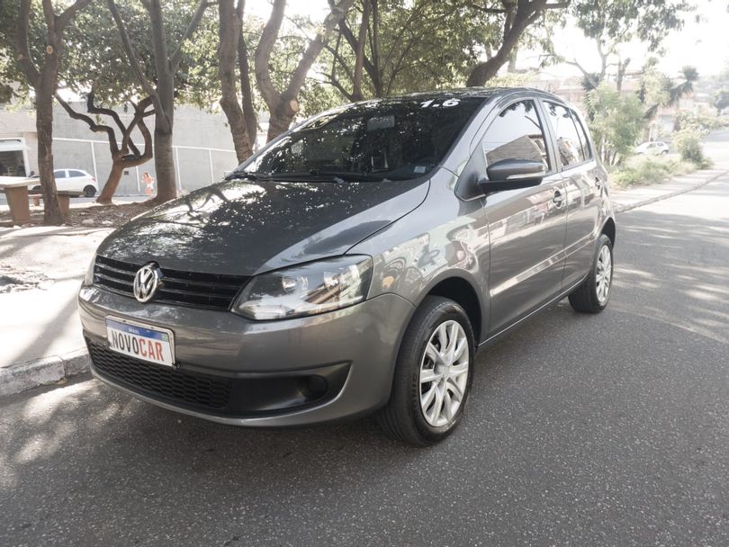 VolksWagen Fox 1.6 Mi Total Flex 8V 5p