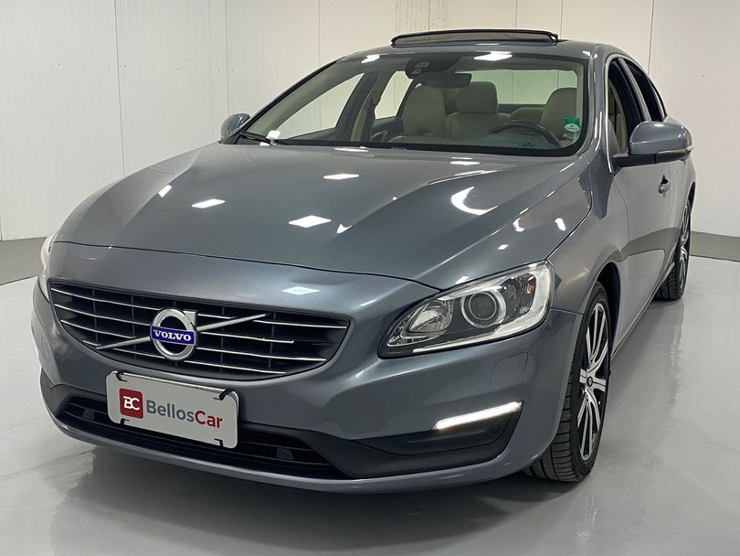 Volvo S60 T-4 MOMENTUM 2.0 190cv 4p