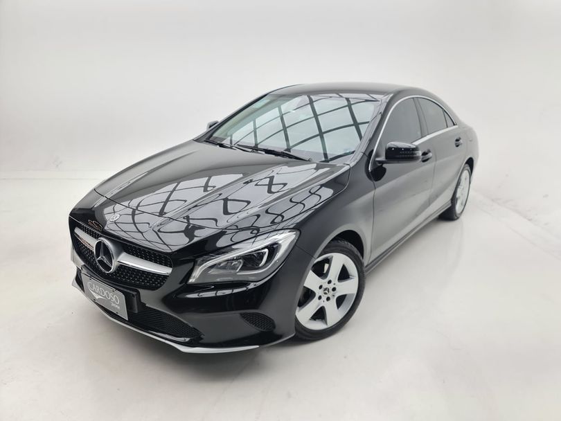 Mercedes CLA-180 1.6 16V 122cv Aut.