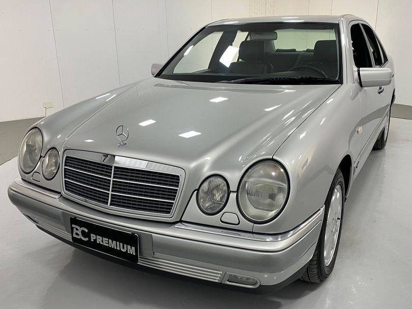 Mercedes E-320 3.2 Elegance
