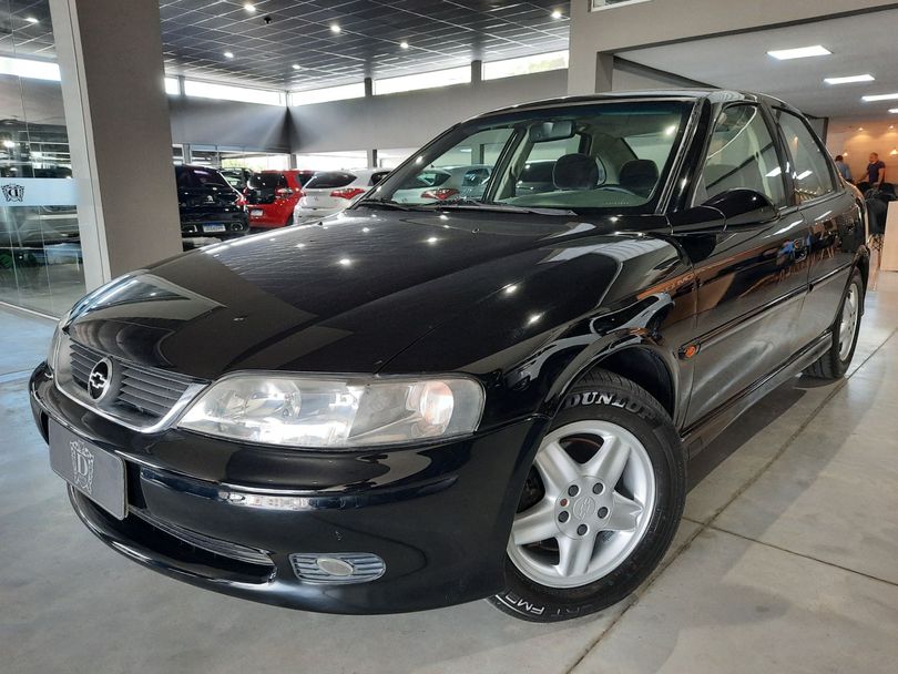 Chevrolet Vectra CD 2.2 16V / 2.0 16V Mec./Aut.