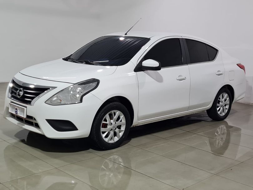 Nissan VERSA SV 1.6 16V FlexStart 4p Aut.