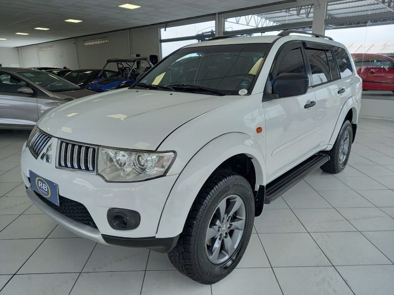Mitsubishi Pajero DAKAR 3.2 4x4 T.I. Dies. 5p Aut.