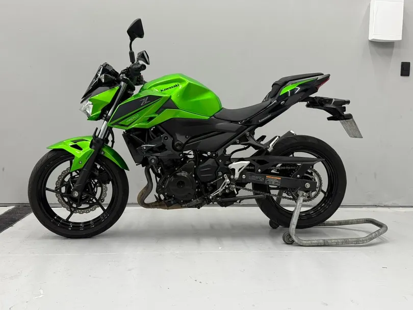 KAWASAKI Z 400