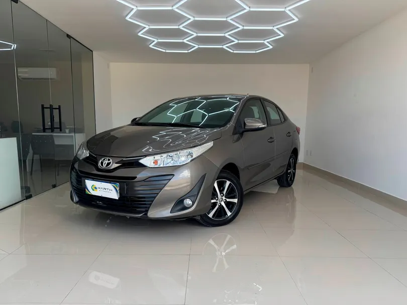 Toyota YARIS XS Sedan 1.5 Flex 16V 4p Aut.
