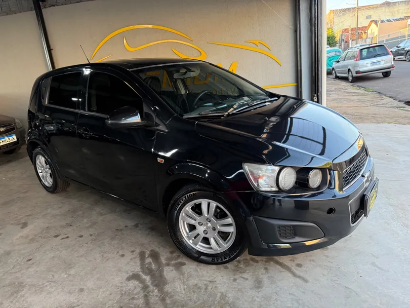 Chevrolet SONIC HB LT 1.6 16V FlexPower 5p Mec.