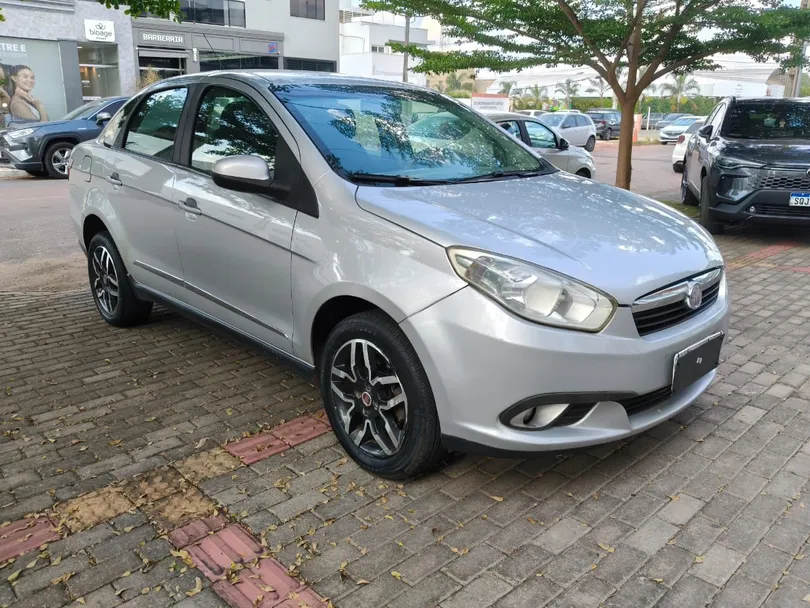 Fiat Grand Siena ESSENCE Dual. 1.6 Flex 16V