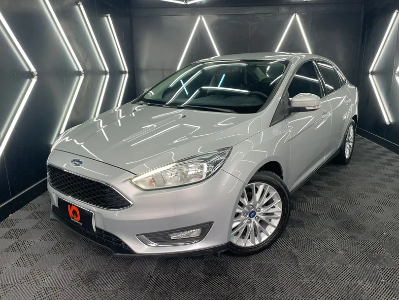 Ford Focus 2.0 16V/SE/SE Plus Flex 5p Aut.