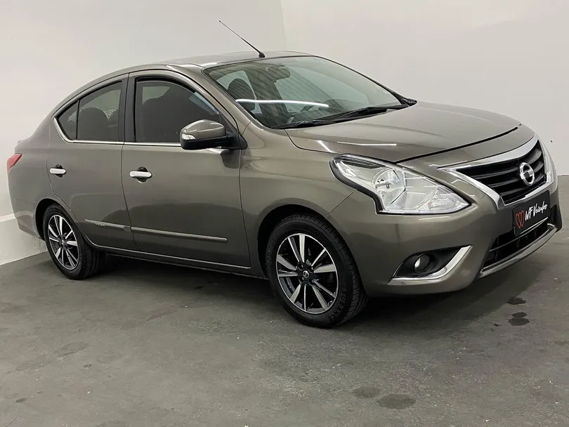 Nissan VERSA UNIQUE 1.6 16V FlexStart 4p Aut.
