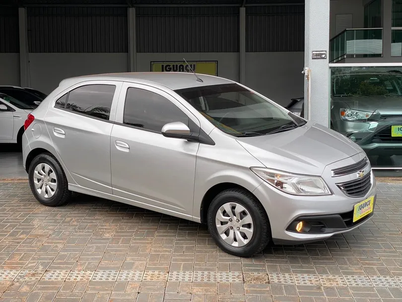 Chevrolet ONIX HATCH LT 1.0 8V FlexPower 5p Mec.