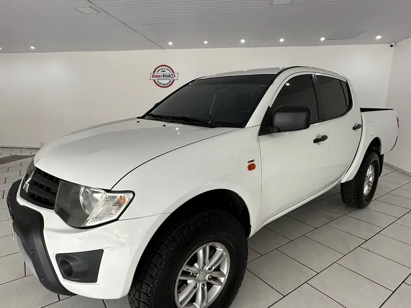 Mitsubishi L200 Triton GLX 3.2 CD TB Int.Diesel Mec