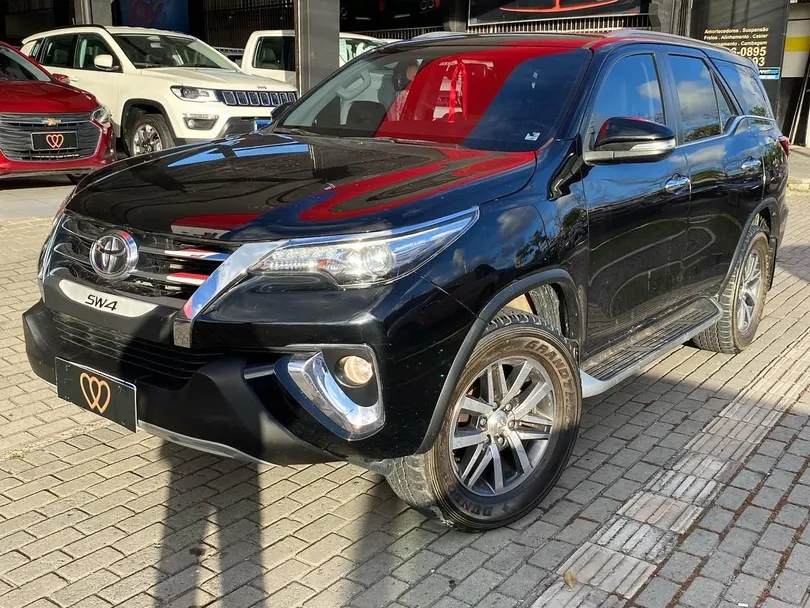 Toyota Hilux CD SRX 4x4 2.8 TDI 16V Diesel Aut.