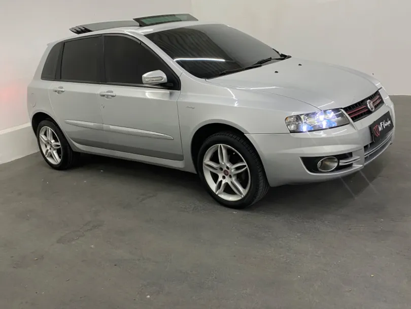 Fiat Stilo Dualogic 1.8 Sporting Flex 8V 5p