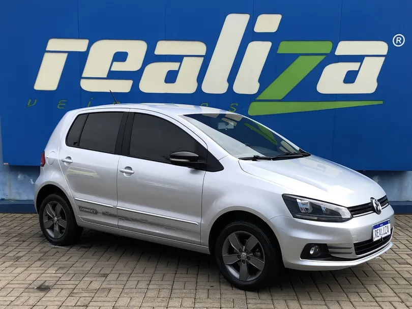 VolksWagen Fox Connect 1.6 Flex 8V 5p