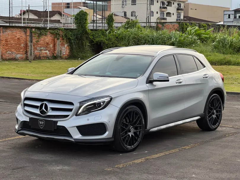 Mercedes GLA 250 Sport 2.0 TB 16V 4x2  211cv Aut.