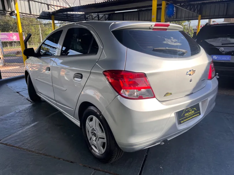 Chevrolet ONIX HATCH Joy 1.0 8V Flex 5p Mec.