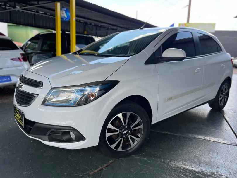 Chevrolet ONIX HATCH LTZ 1.4 8V FlexPower 5p Mec.
