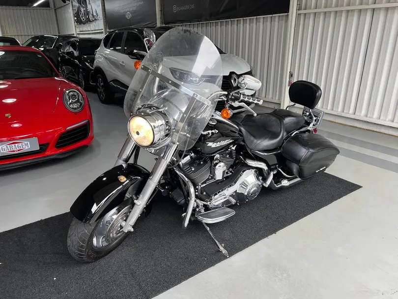 Harley ROAD KING CLASSIC  FLHRC/ CUSTOM FLHRSI