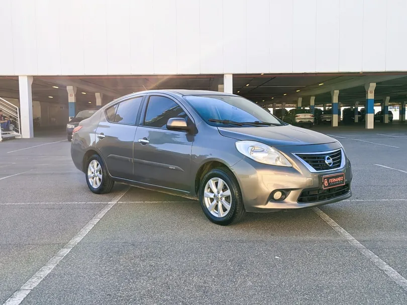 Nissan VERSA SL 1.6 16V Flex Fuel 4p Mec.