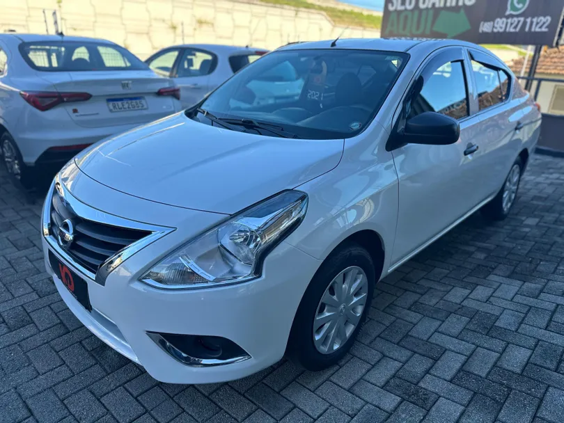 Nissan VERSA V-DRIVE 1.6 16V Flex Mec.