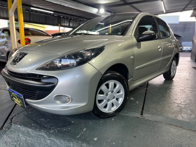 Peugeot 207 XR Sport 1.4 Flex 8V 5p