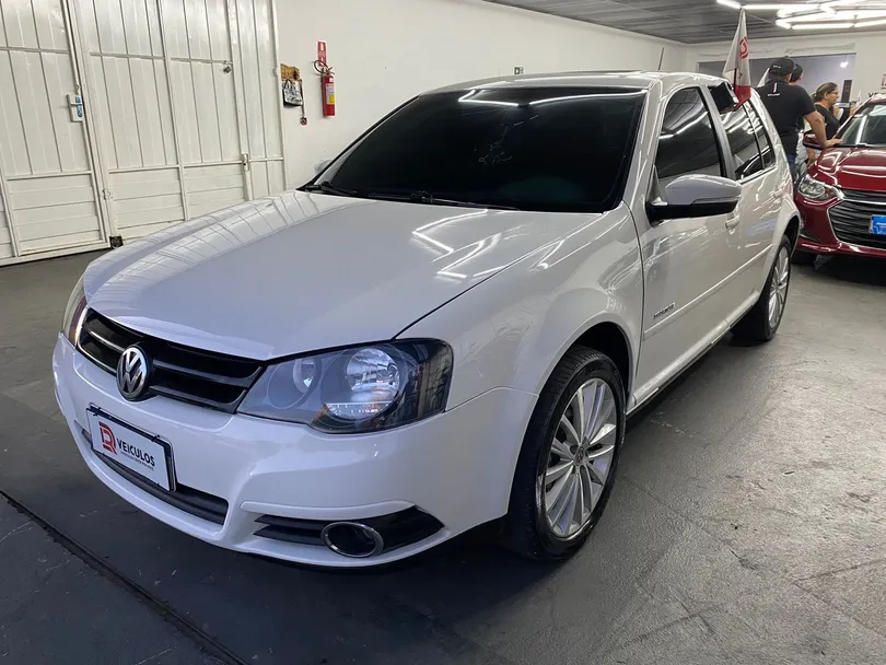 VolksWagen Golf Sportline 1.6 Mi Total Flex 8V 4p