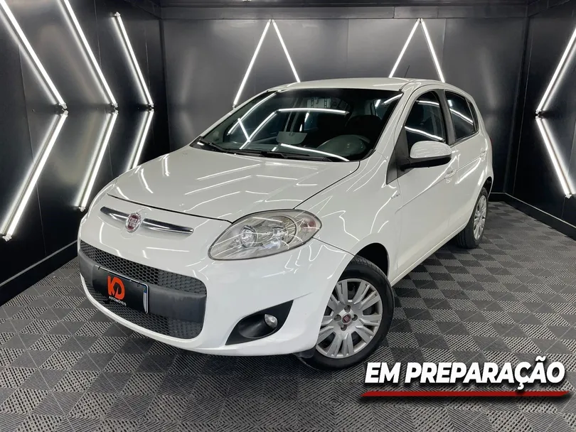 Fiat Palio ESSENCE 1.6 Flex 16V 5p