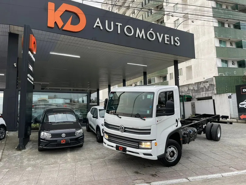 VOLKSWAGEN 11-180 Delivery 4x2 2p (diesel)(E6)