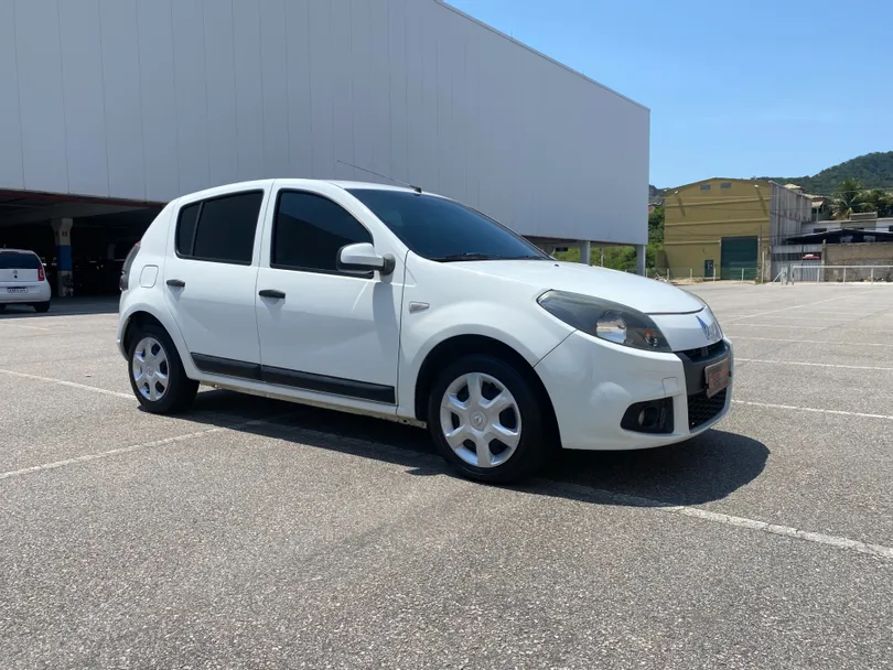 Renault SANDERO Expression Hi-Flex 1.6 8V 5p