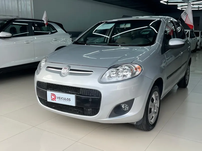 Fiat Palio ESSENCE 1.6 Flex 16V 5p