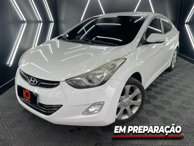 Hyundai Elantra GLS 1.8 16V Aut.