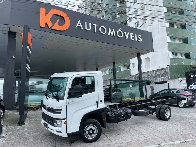 VOLKSWAGEN 9-180 Delivery 4x2 2p (diesel)(E6)