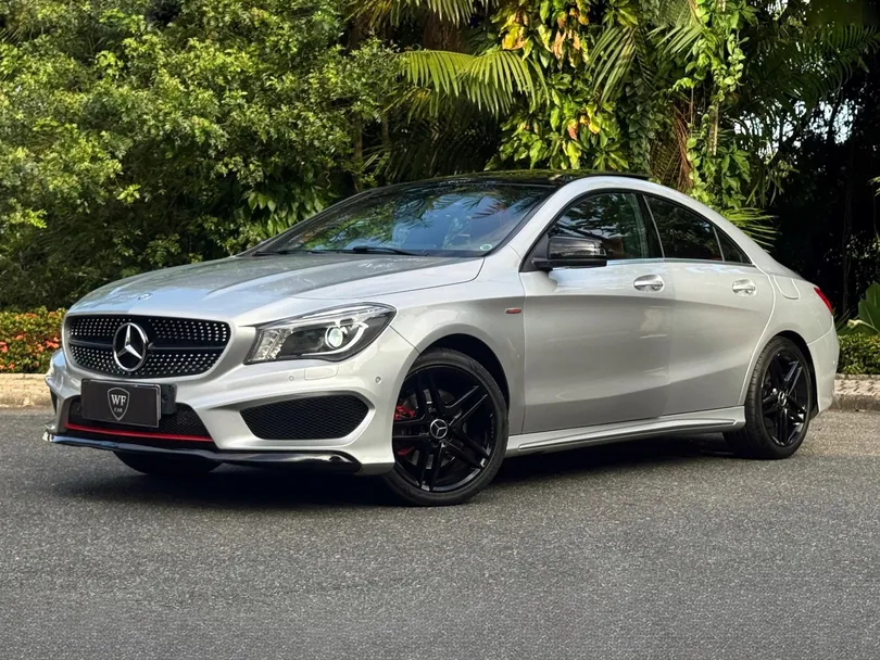 Mercedes CLA-250 Sport 4MATIC 2.0 16V 211cv Aut.