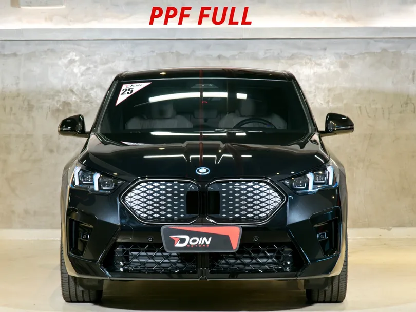 BMW iX 2 xDrive 30 M Sport (Elétrico)