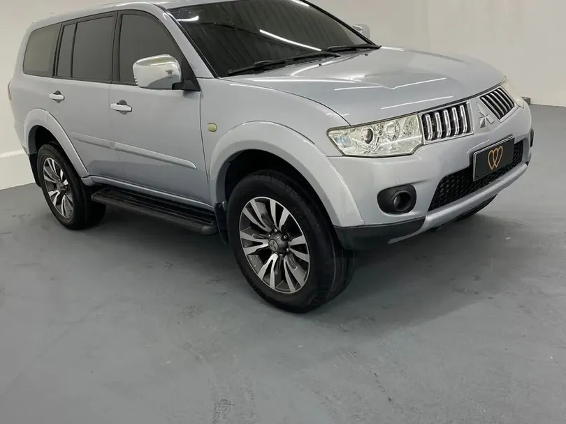 Mitsubishi Pajero DAKAR 3.2 4x4 T.I. Dies. 5p Aut.