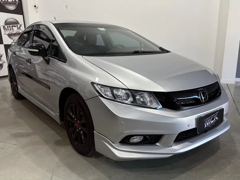 Honda Civic Sedan LXR 2.0 Flexone 16V Aut. 4p