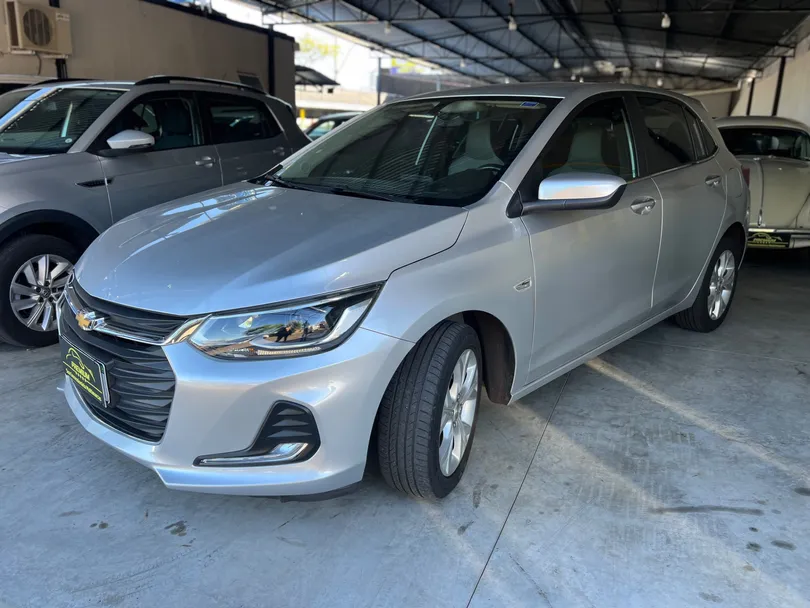 Chevrolet ONIX HATCH PREM. 1.0 12V TB Flex 5p Aut.