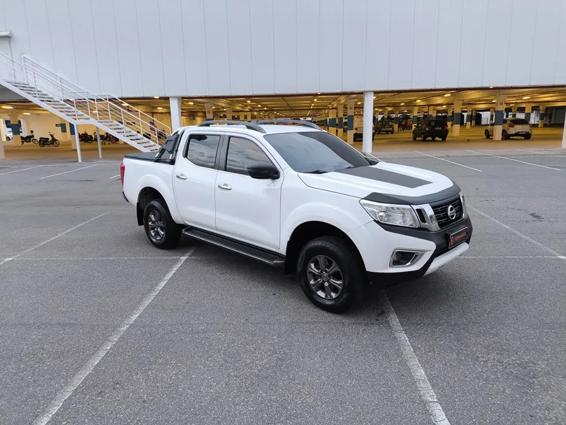Nissan Frontier LE CD 4x4 2.3 Bi-TB Diesel Aut.