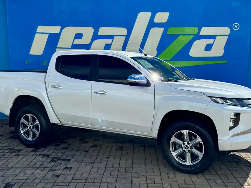 Mitsubishi L200 Triton Sport HPE 2.4 CD Diesel Aut.