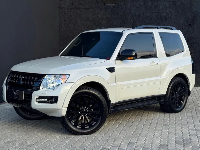 Mitsubishi Pajero HPE Full 3.2 4x4 T.I.Dies.3p Aut.