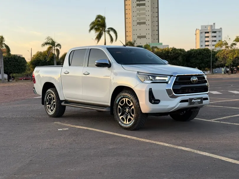 Toyota Hilux CD SRV 4x4 2.8 TDI Diesel Aut.