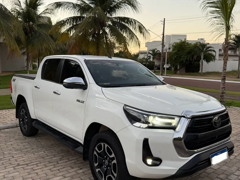 Toyota Hilux CD SRV 4x4 2.8 TDI Diesel Aut.