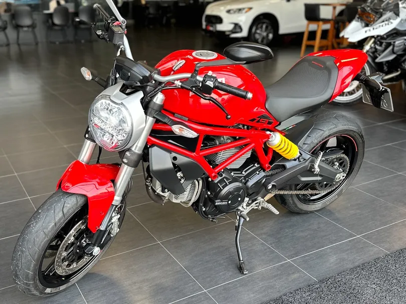 Ducati MONSTER 797 Gasolina portas, câmbio Manual em Brusque - RT Car