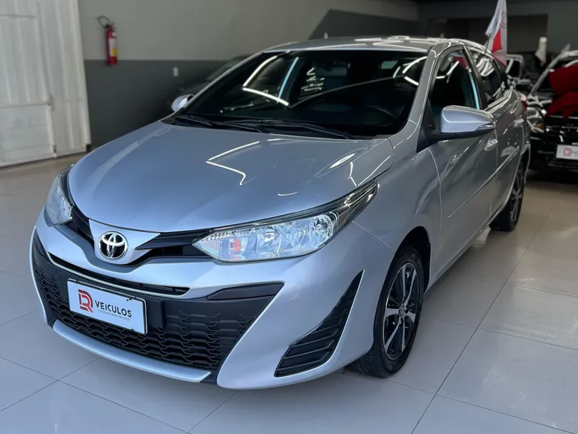 Toyota YARIS XL Live 1.3 Flex 16V 5p Aut.