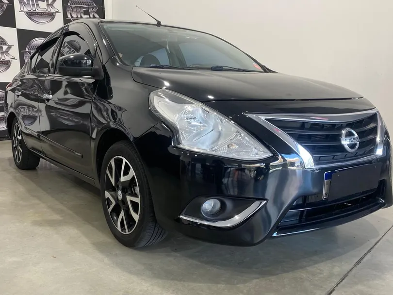 Nissan VERSA UNIQUE 1.6 16V FlexStart 4p Aut.