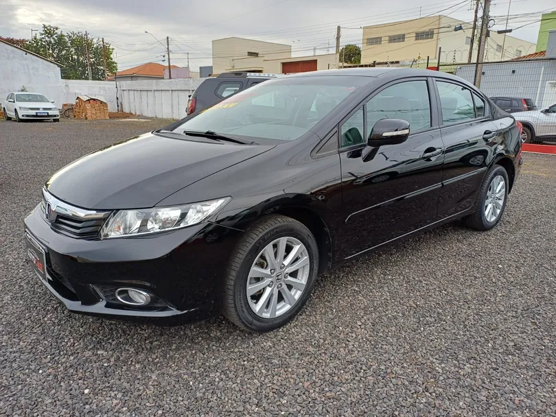 Honda Civic Sedan LXR 2.0 Flexone 16V Aut. 4p